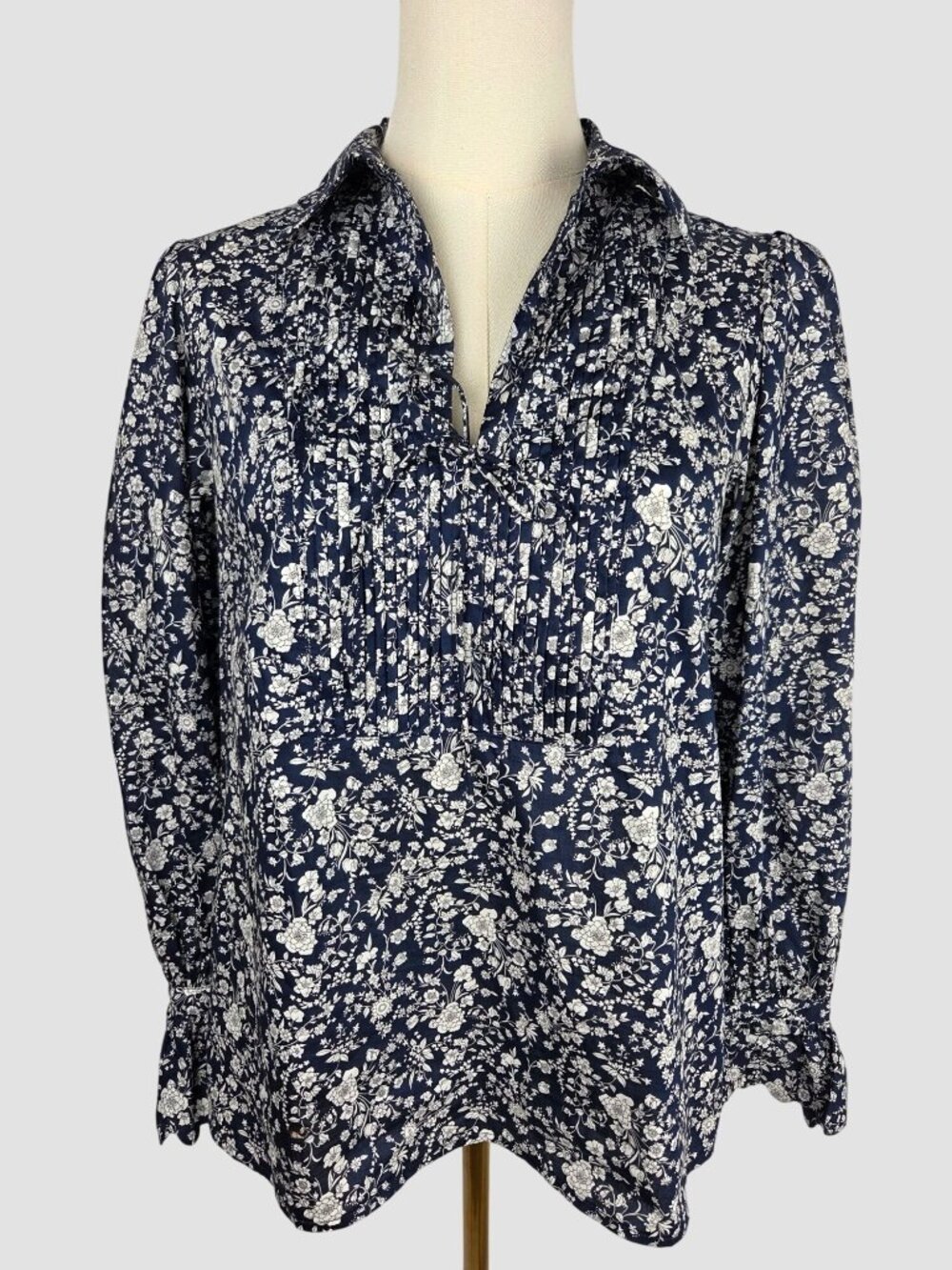 J. Crew Liberty Scalloped Popover Top XS Navy Summer Blooms Floral Pintuck
